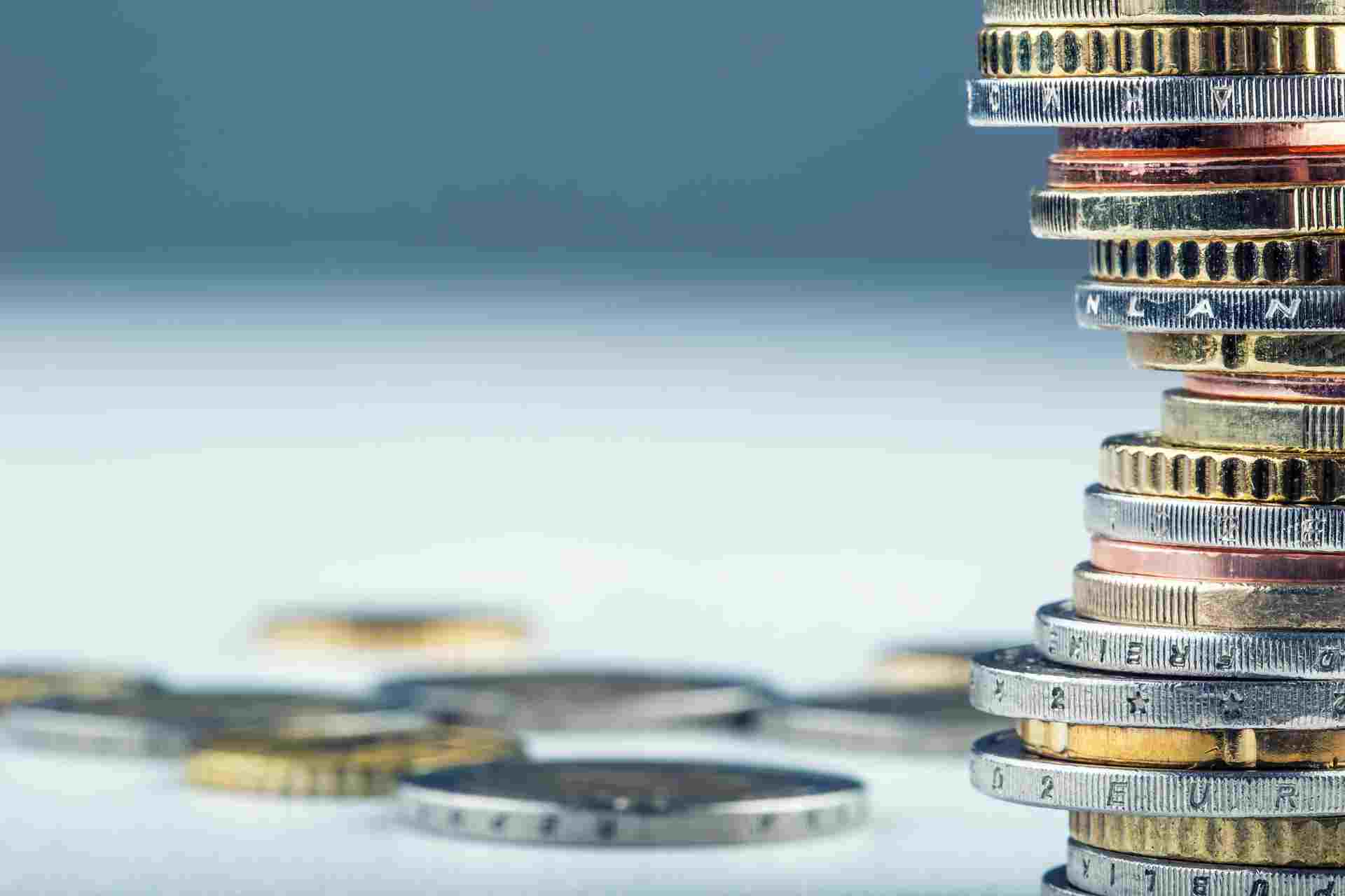 Sterling, euro gain as dollar dips
