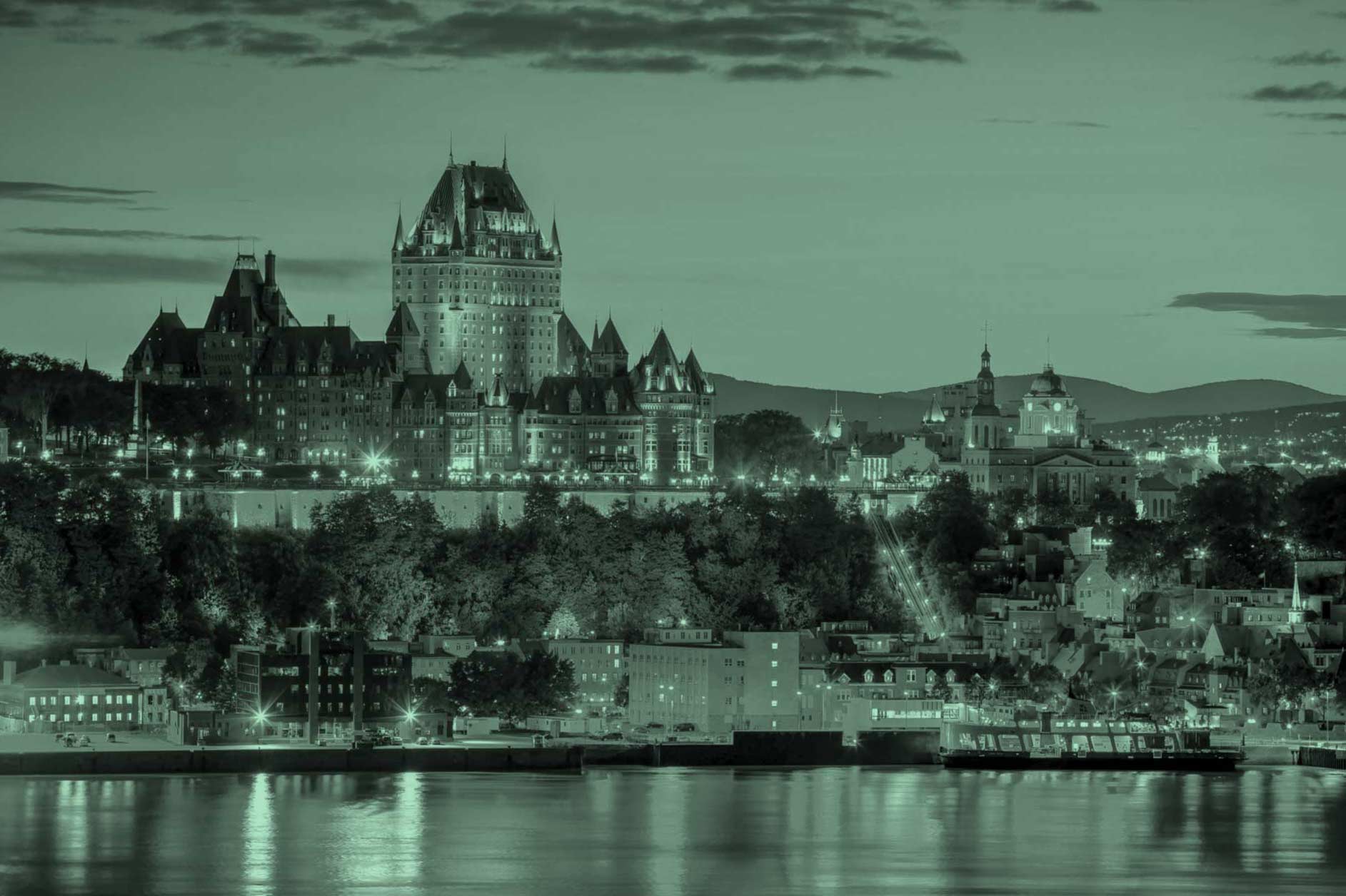 Canadian dollar outperforms