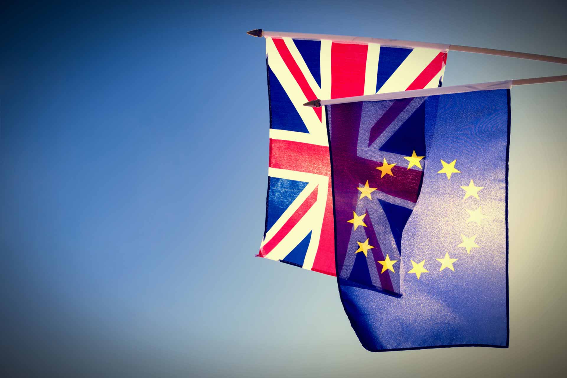 Macro Digest: UK government suffers historic loss