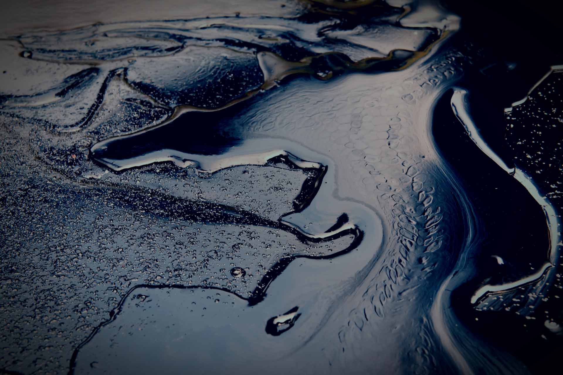 Oil price surge swamps USDCAD