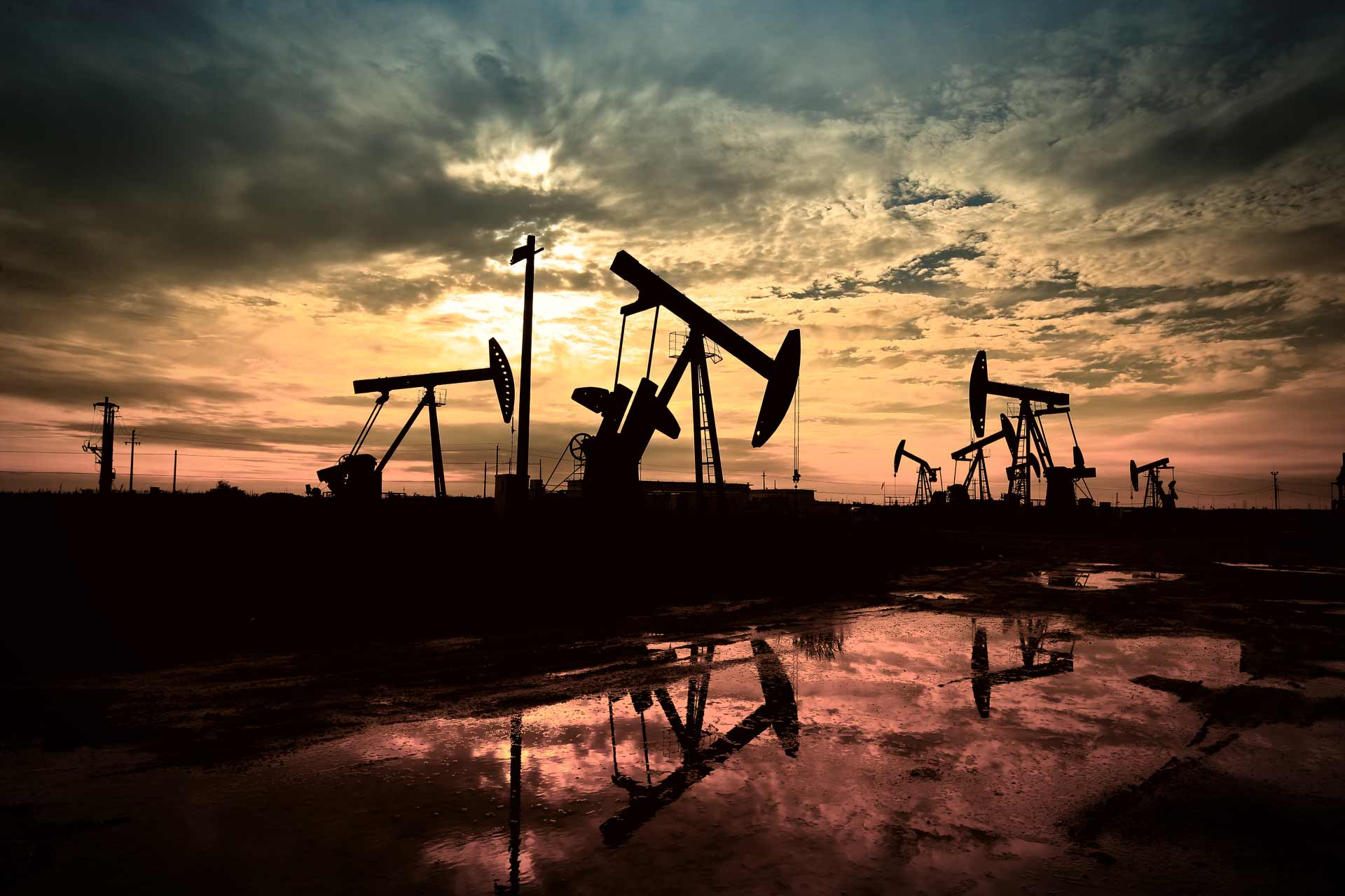 Crude oil responds to bullish EIA stock report