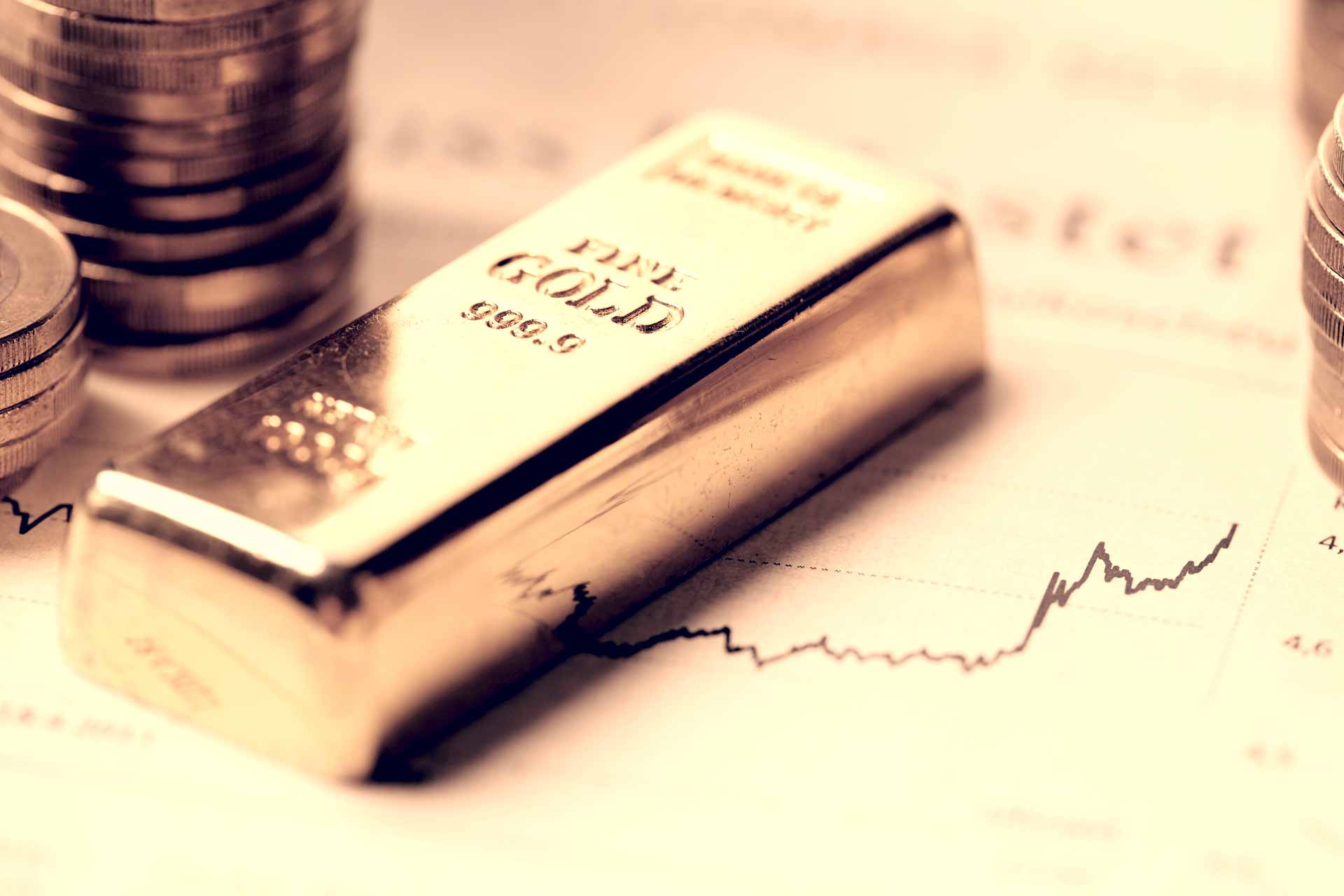 Gold and silver look for momentum on fresh dollar weakness