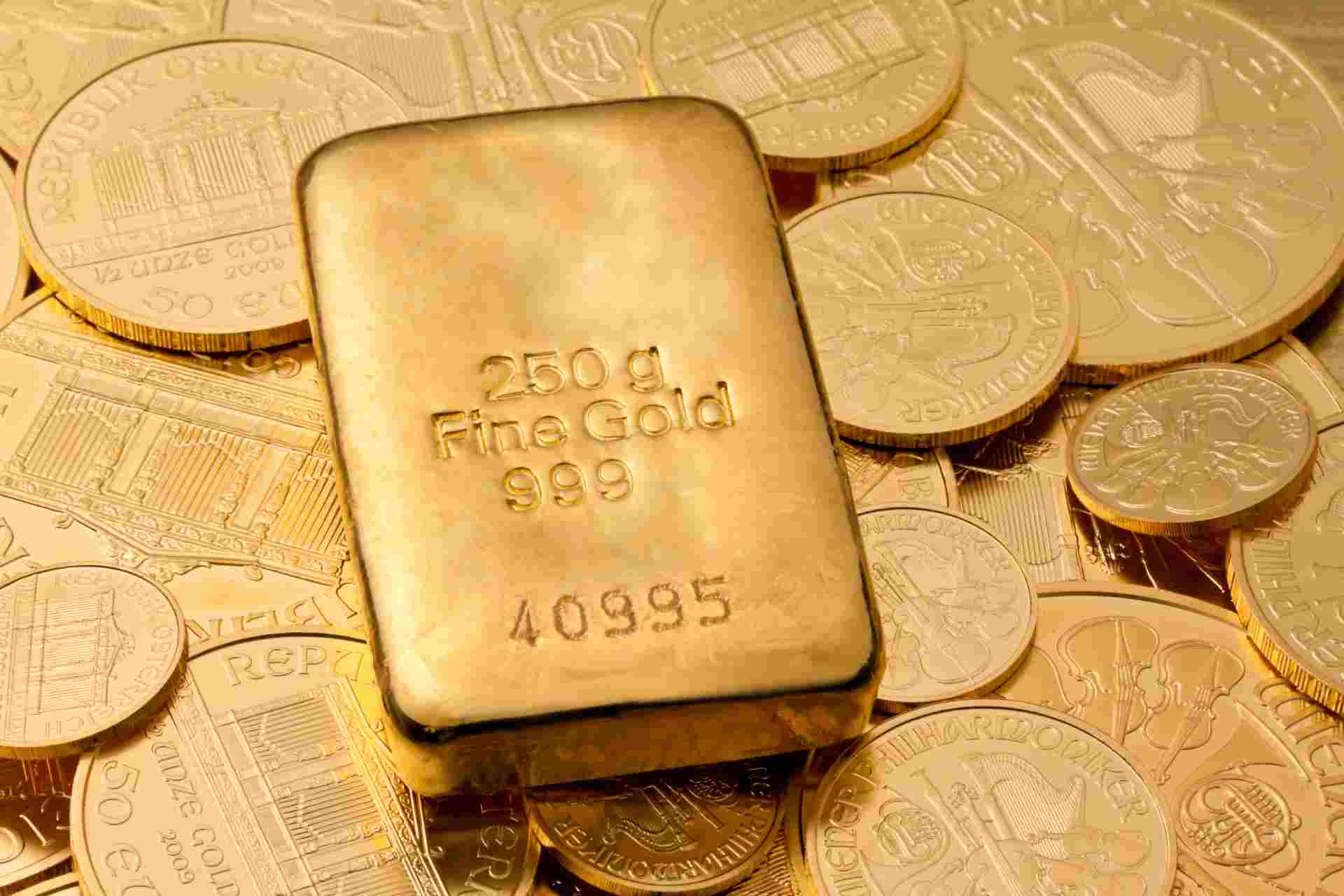 COT: Market uncertainty drives gold rush and crude selling