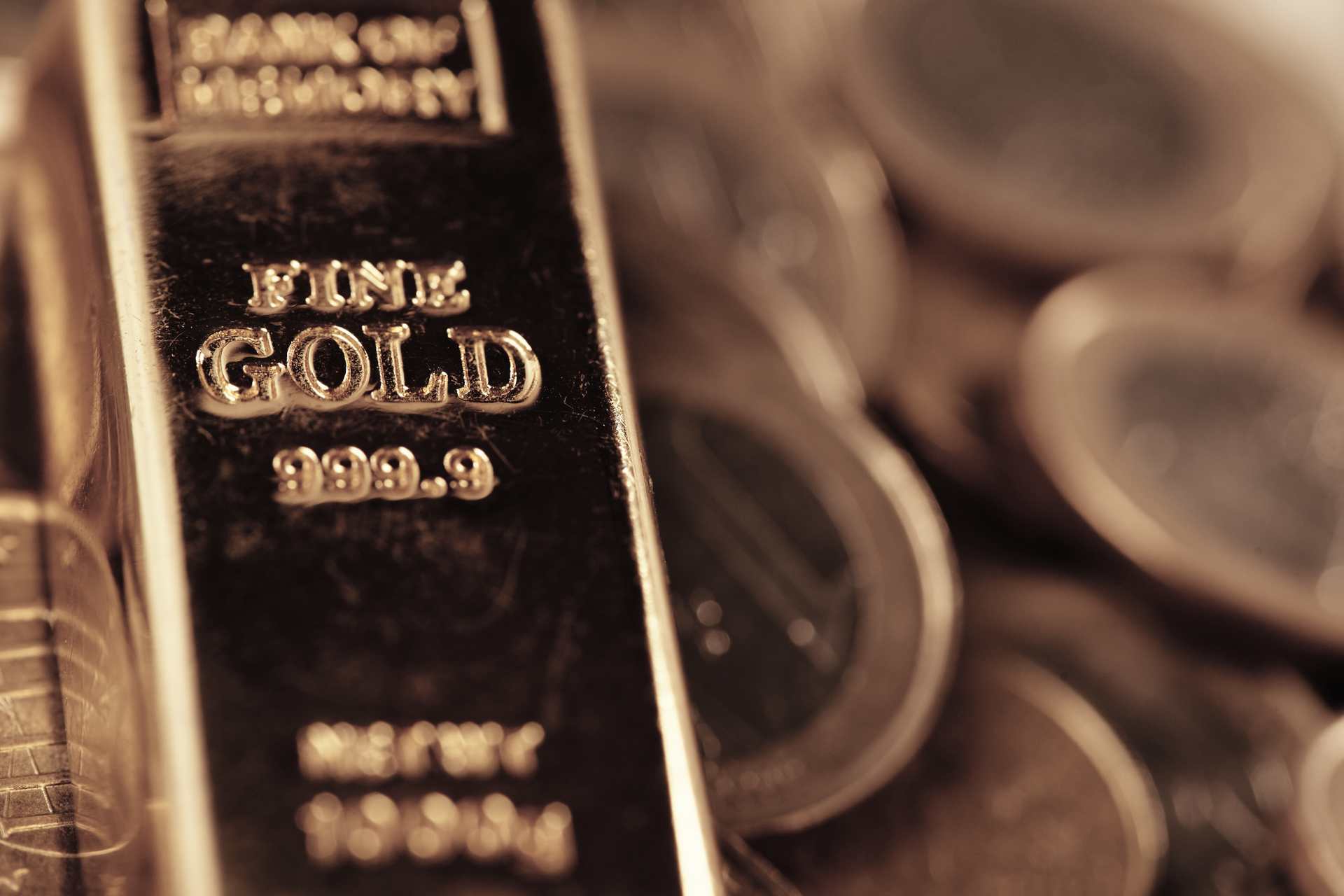 Yield rise tames post-FOMC bid in gold