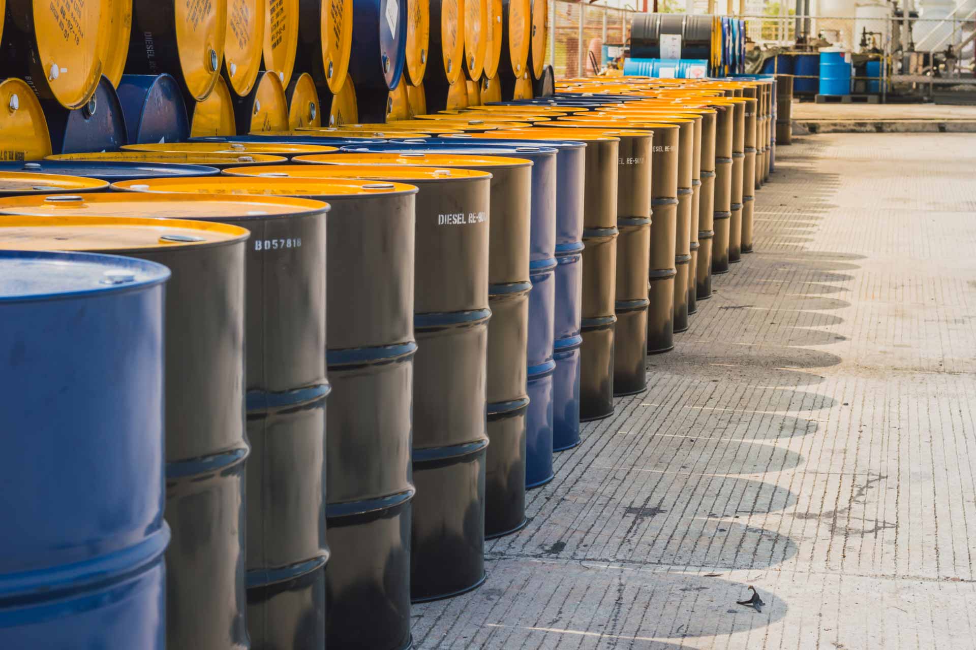 Crude oil supported by US stock draw
