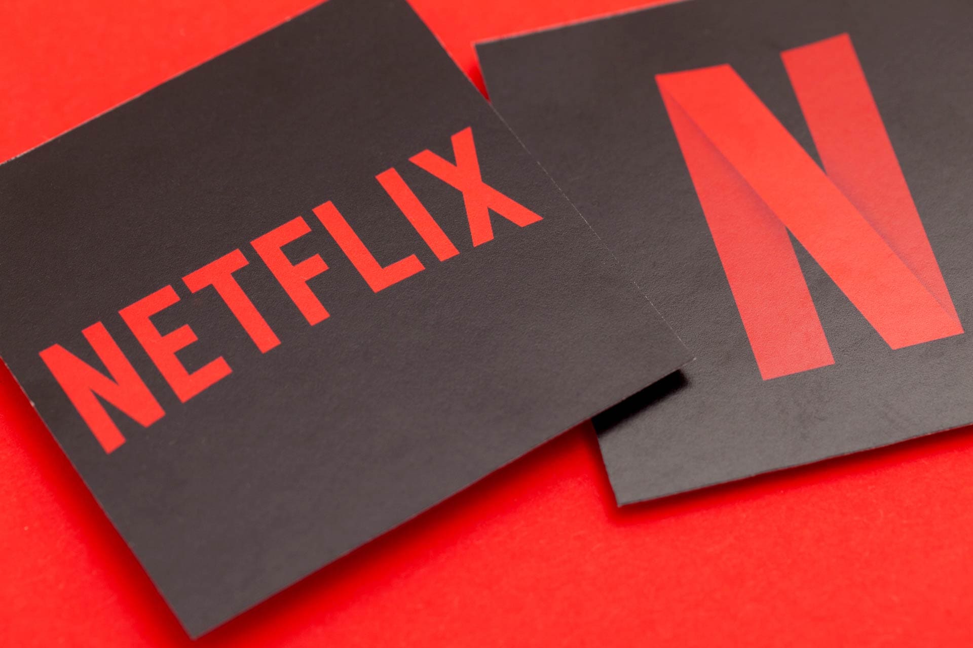 Netflix tumbles on dark outlook; ASML still sees strong demand