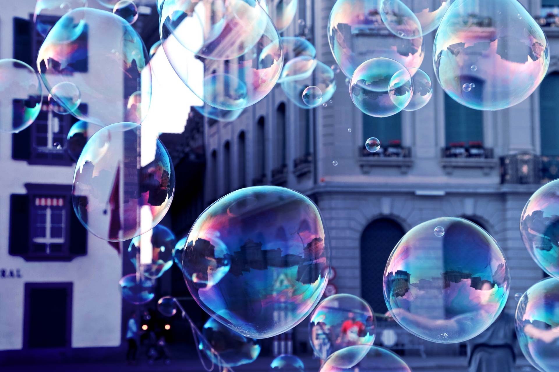 Bubble stocks under pressure; What is status on the EV battle?