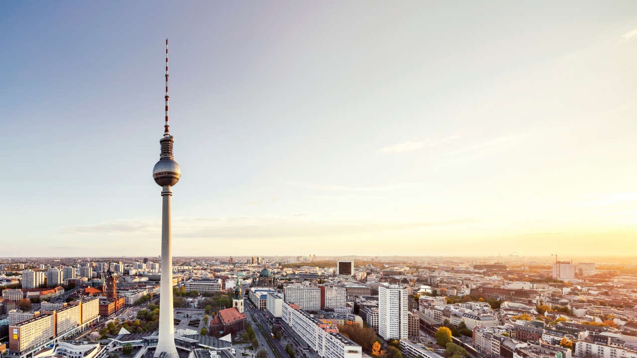 gid611238370_berlin-tv-tower_1280x720 1